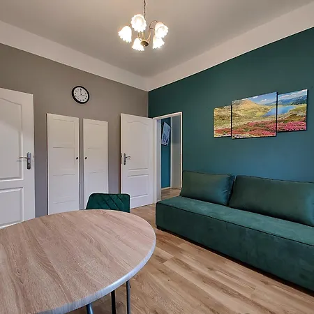 Swierkowy - Kolejowa * Karpacz