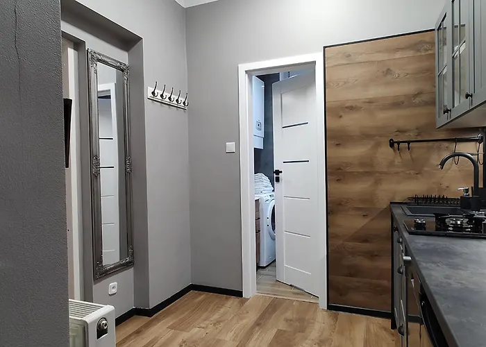 Swierkowy - Kolejowa *