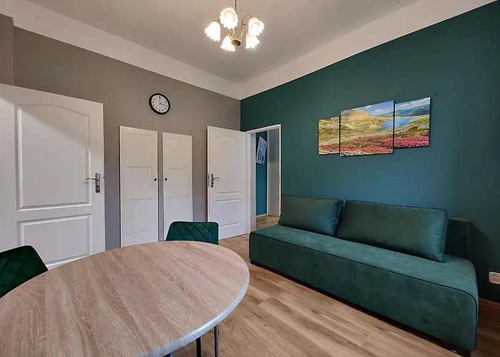 Swierkowy - Kolejowa * Karpacz