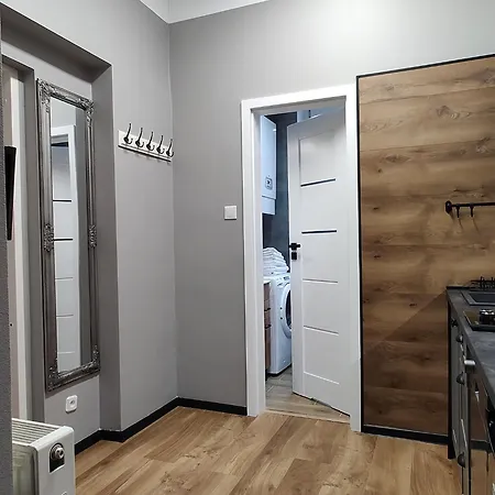 Swierkowy - Kolejowa *