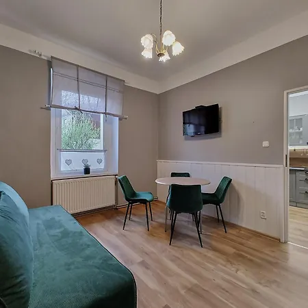 Swierkowy - Kolejowa Apartment